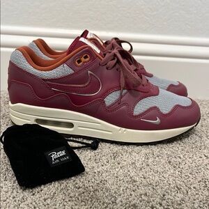 Nike Air Max Patta Maroon Sneakers